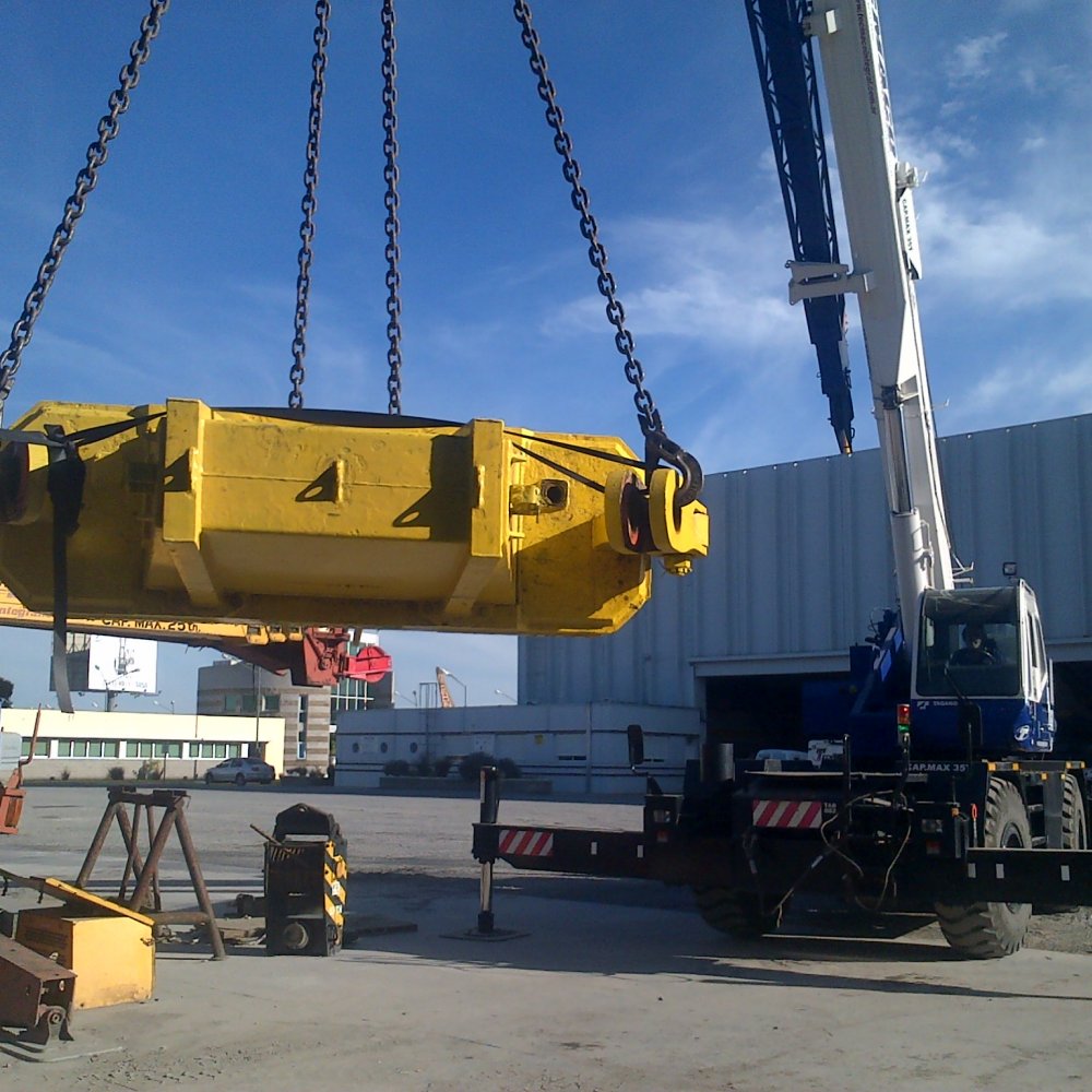 recambio-cruceta-de-gancho-a-rotador-smag-de-grua-liebherr-lhm-320